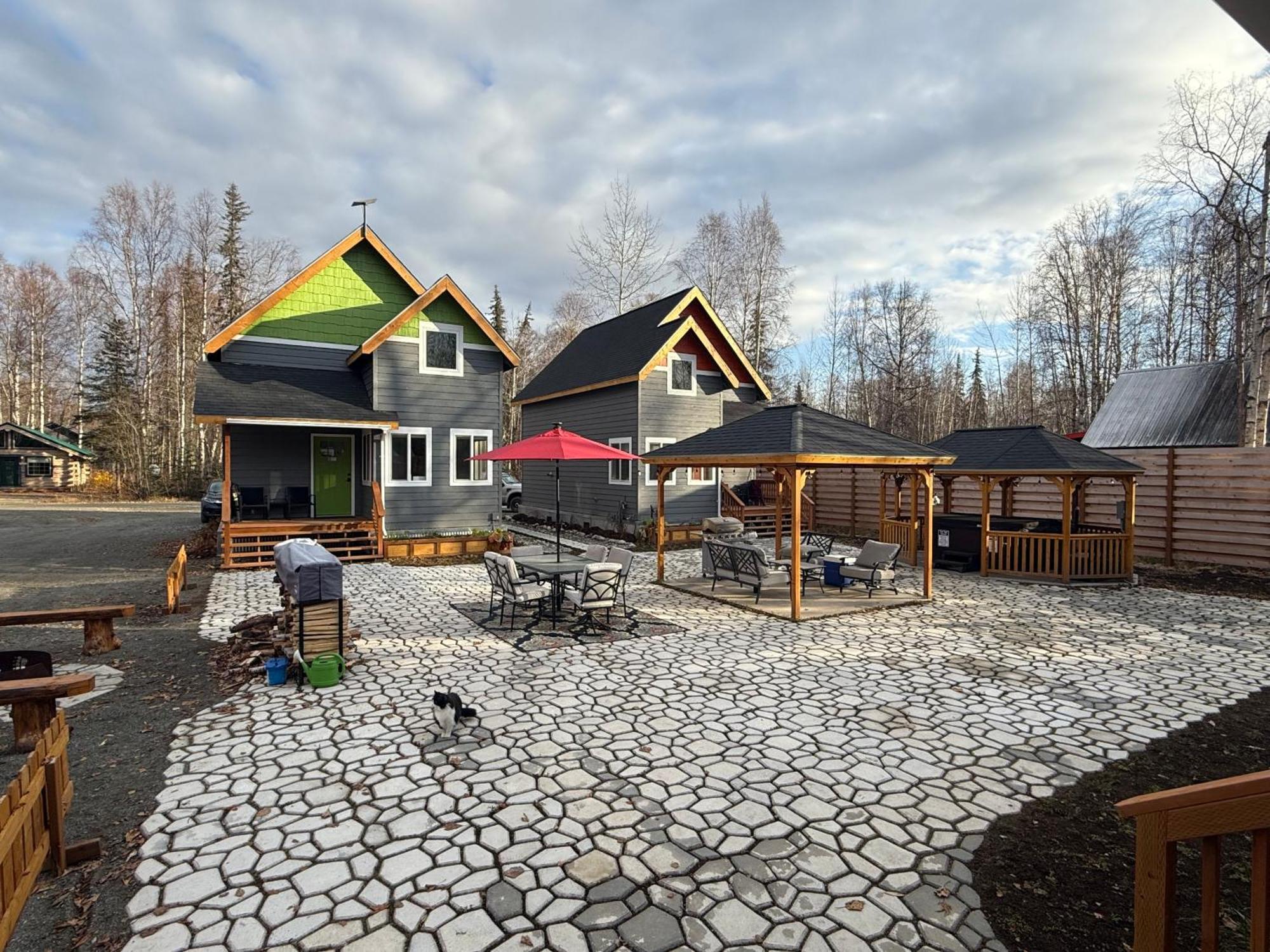 Talkeetna Log Cabin With Hot Tub Unit 1 ภายนอก รูปภาพ