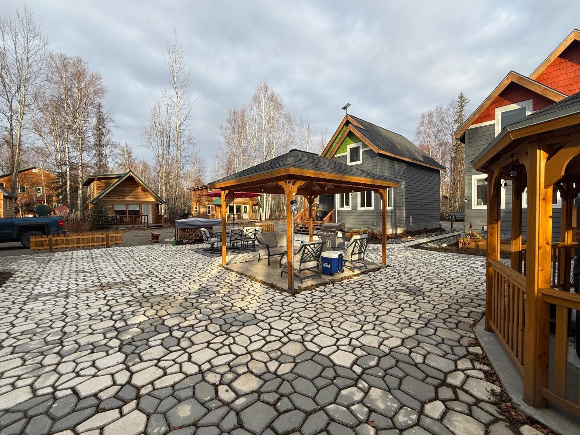 Talkeetna Log Cabin With Hot Tub Unit 1 ภายนอก รูปภาพ