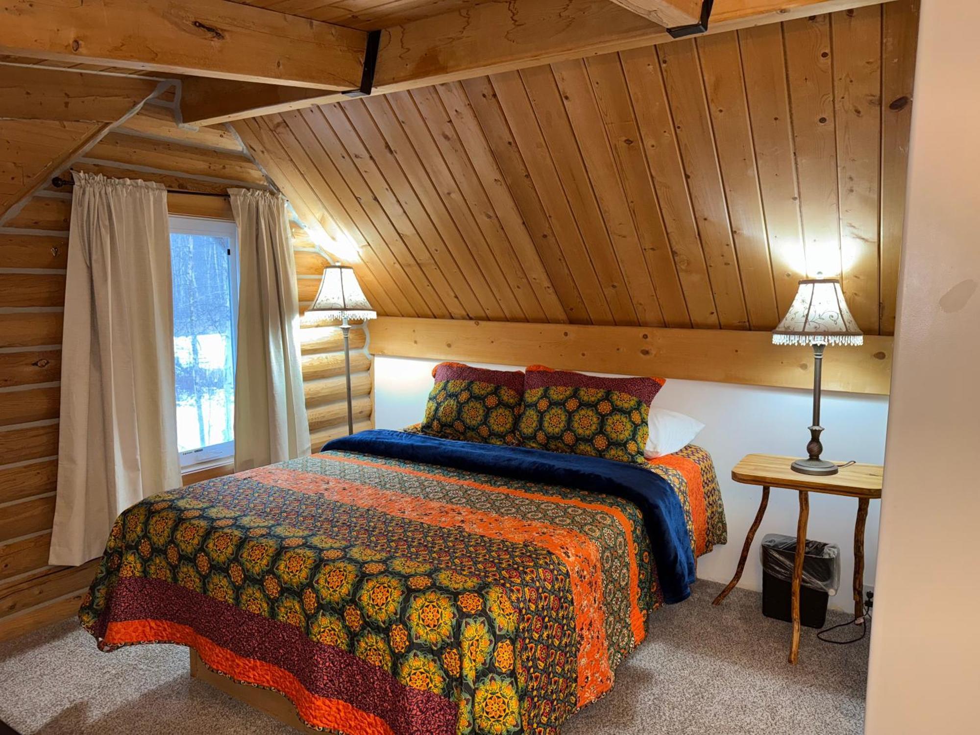 Talkeetna Log Cabin With Hot Tub Unit 1 ภายนอก รูปภาพ