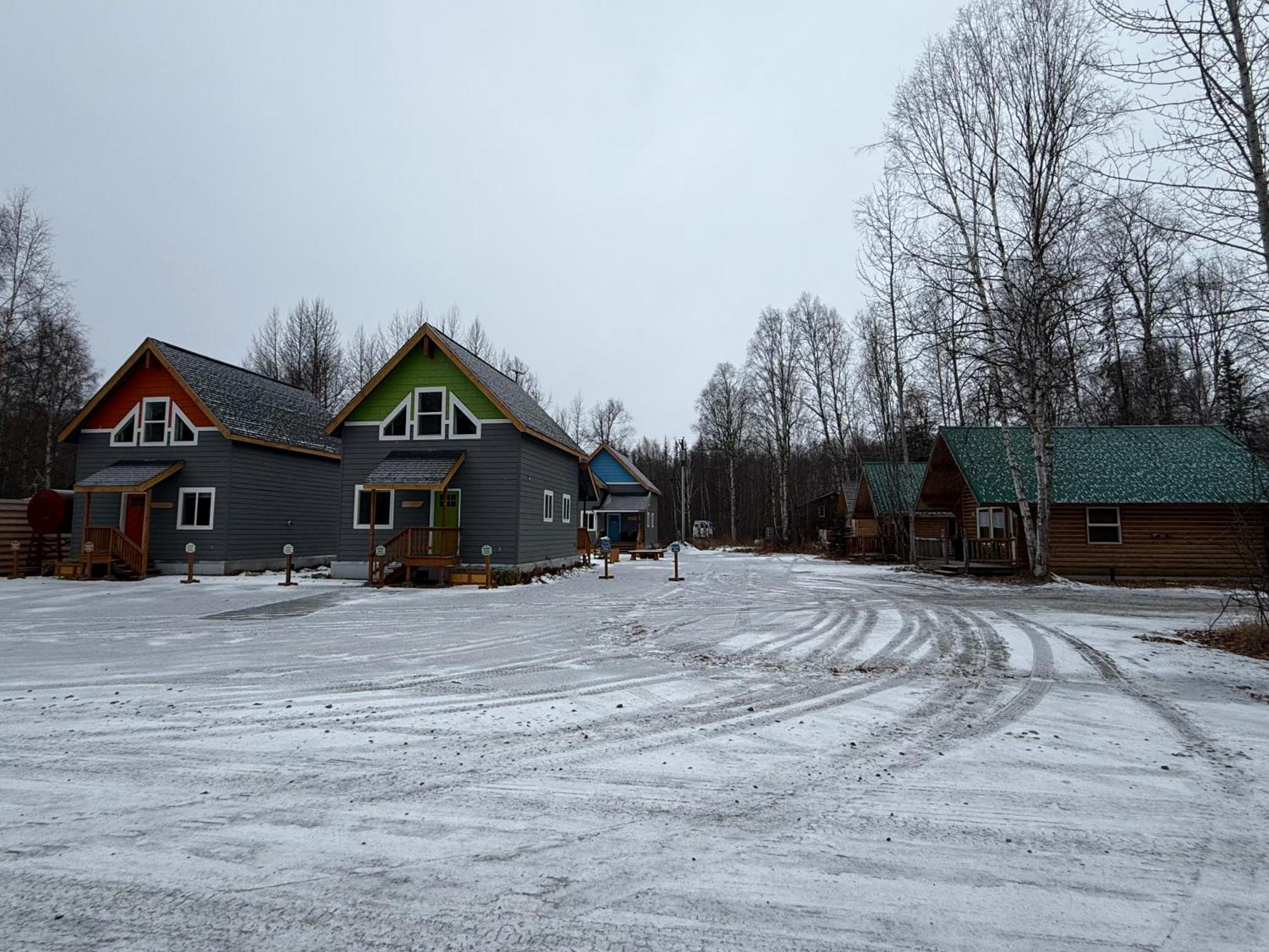 Talkeetna Log Cabin With Hot Tub Unit 1 ภายนอก รูปภาพ
