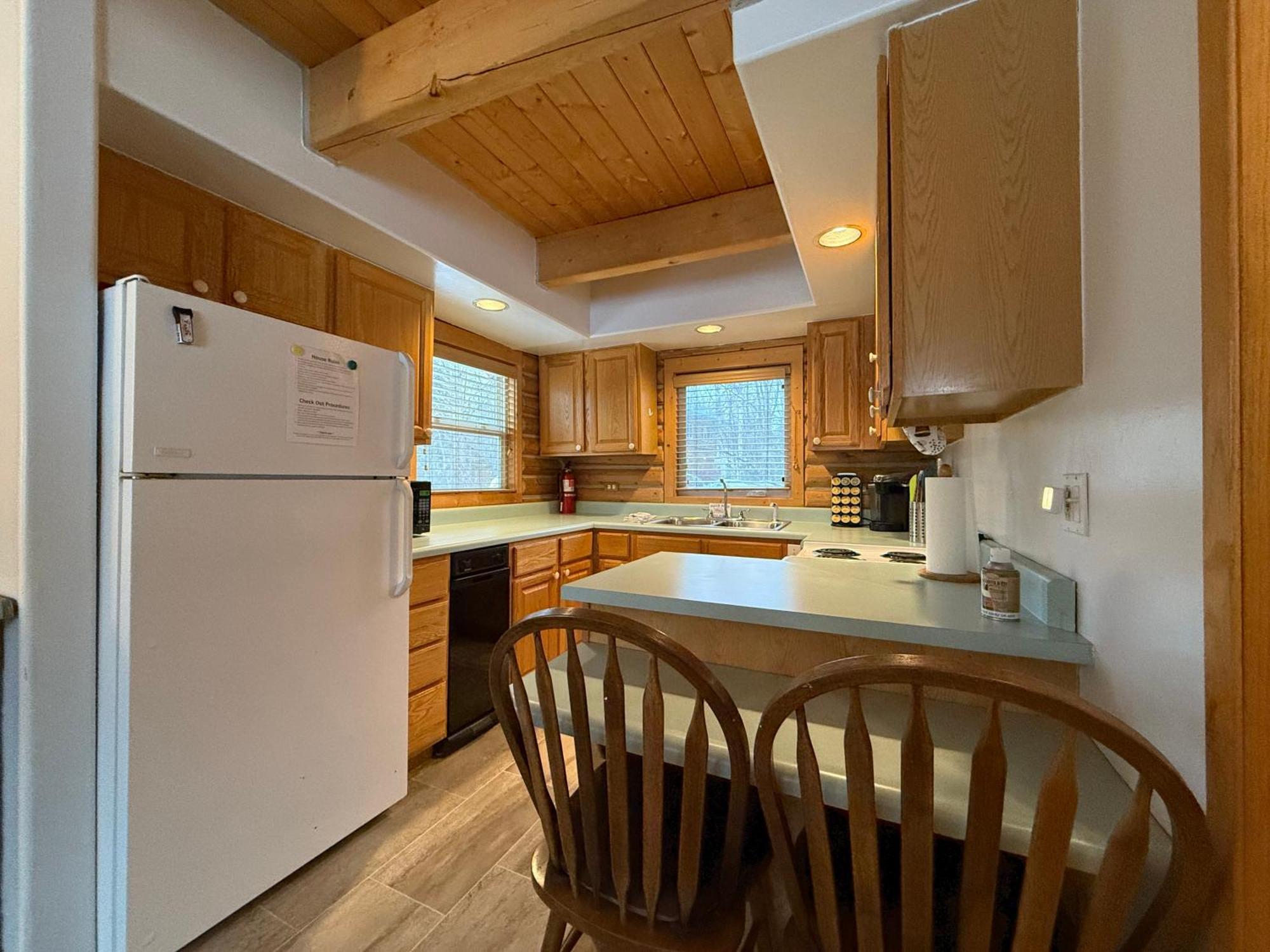 Talkeetna Log Cabin With Hot Tub Unit 1 ภายนอก รูปภาพ